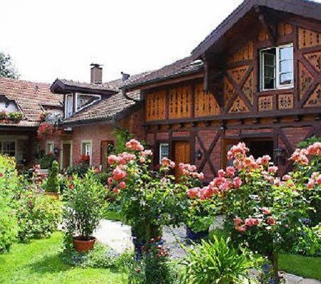 Hotel Zur Krone Аугген Экстерьер фото