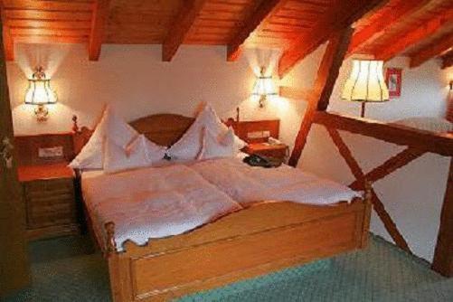 Hotel Zur Krone Аугген Экстерьер фото